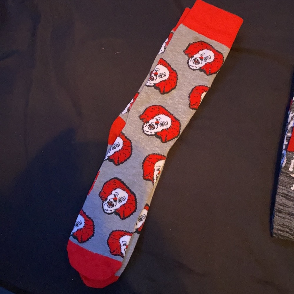 graphic IT socks